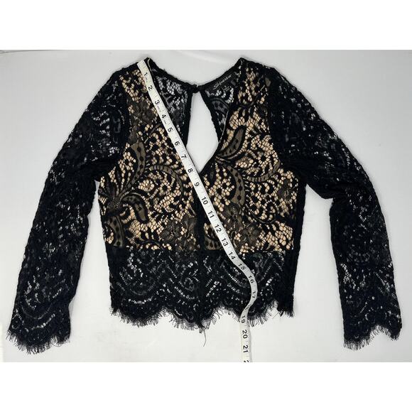 Shinestar Women's Lace V-Neck Top Size Small Pre-Owned in good condition - Picture 7 of 12